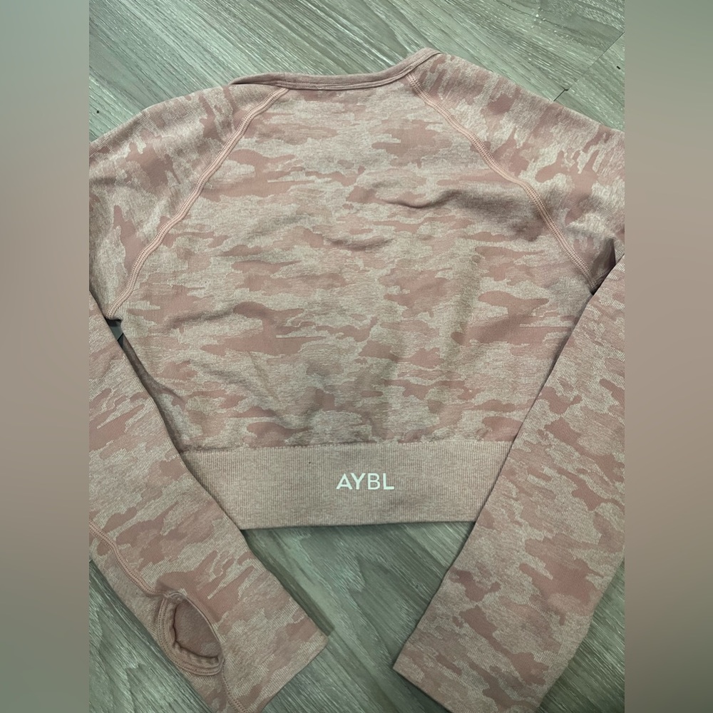 AYBL Cropped Long Sleeve Top